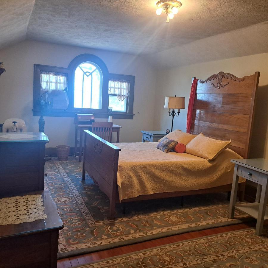 Harriott House, The Gallery Forest Room Terre Haute Ngoại thất bức ảnh
