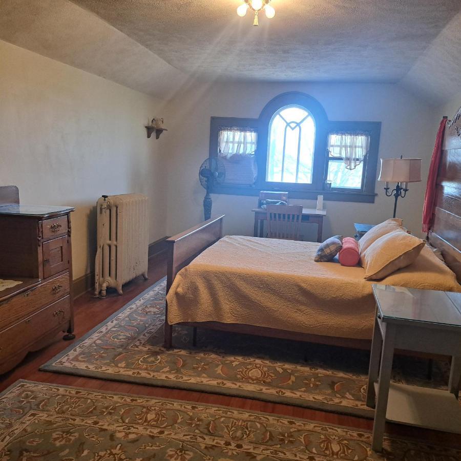 Harriott House, The Gallery Forest Room Terre Haute Ngoại thất bức ảnh